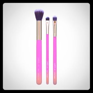 NWT Luxie Brush Set